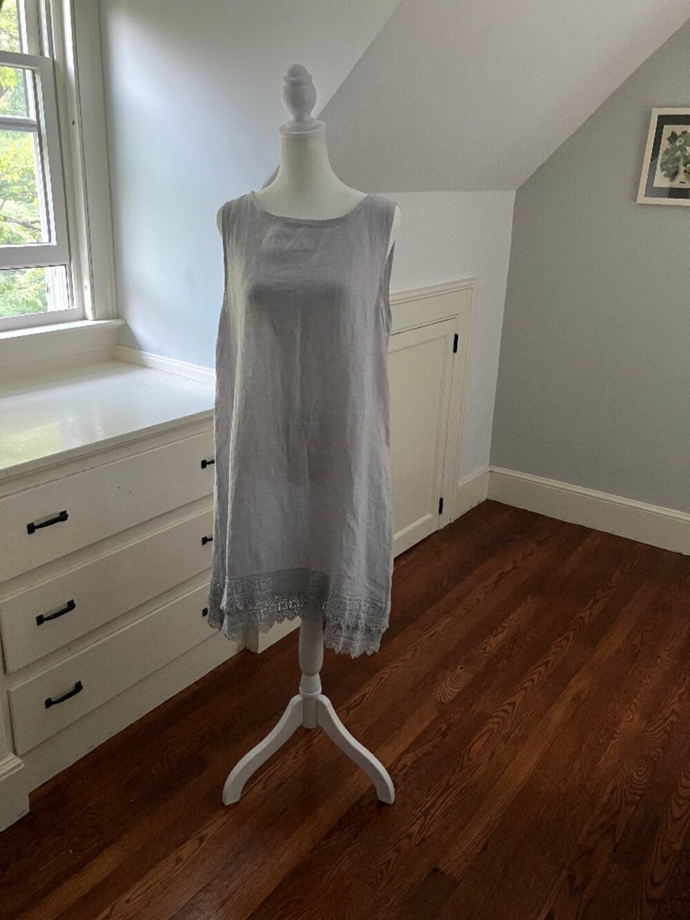 Francesca Bettini, Pale Gray Linen and Lace midi-dress